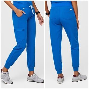 NWT- Figs Zamora Jogger Scrub Pants™ (Size XS/T)